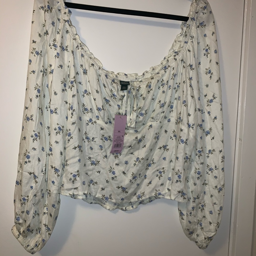 Beautiful Wild Fable White Floral Peasant top